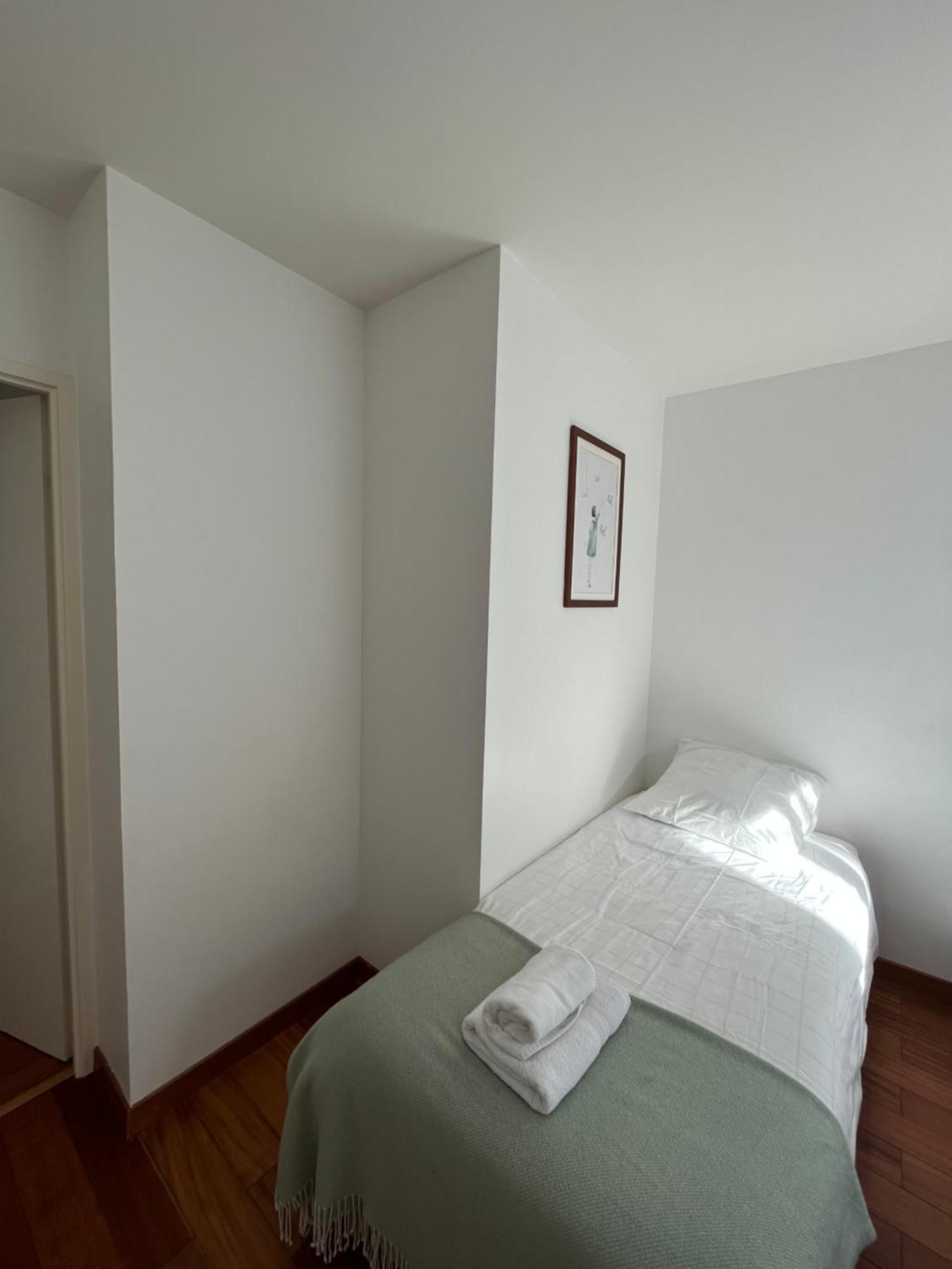 Family Stay - Steps From Disneyland 塞里斯 外观 照片